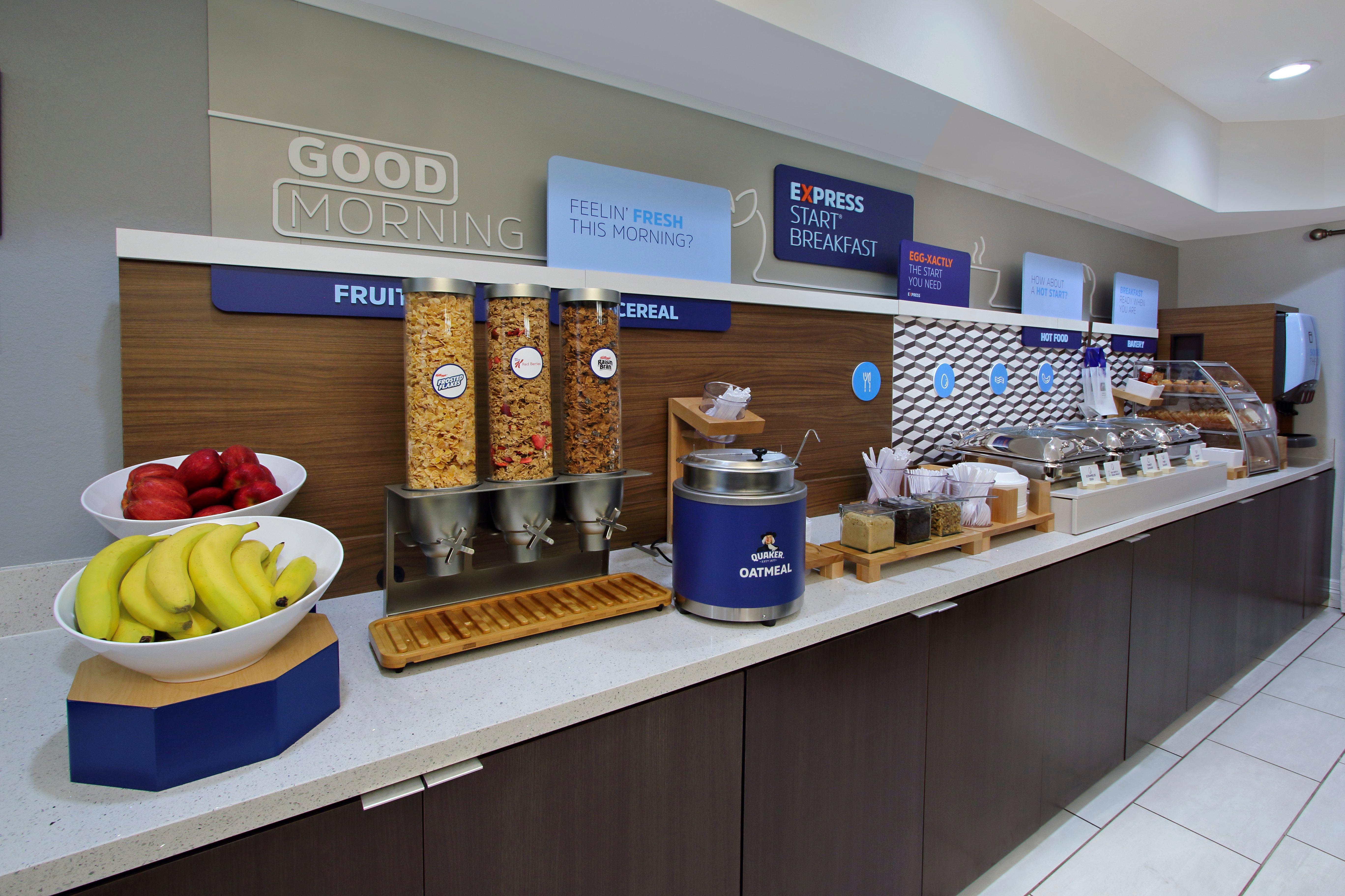 Holiday Inn Express And Suites Houston North - Iah Area By Ihg Eksteriør bilde