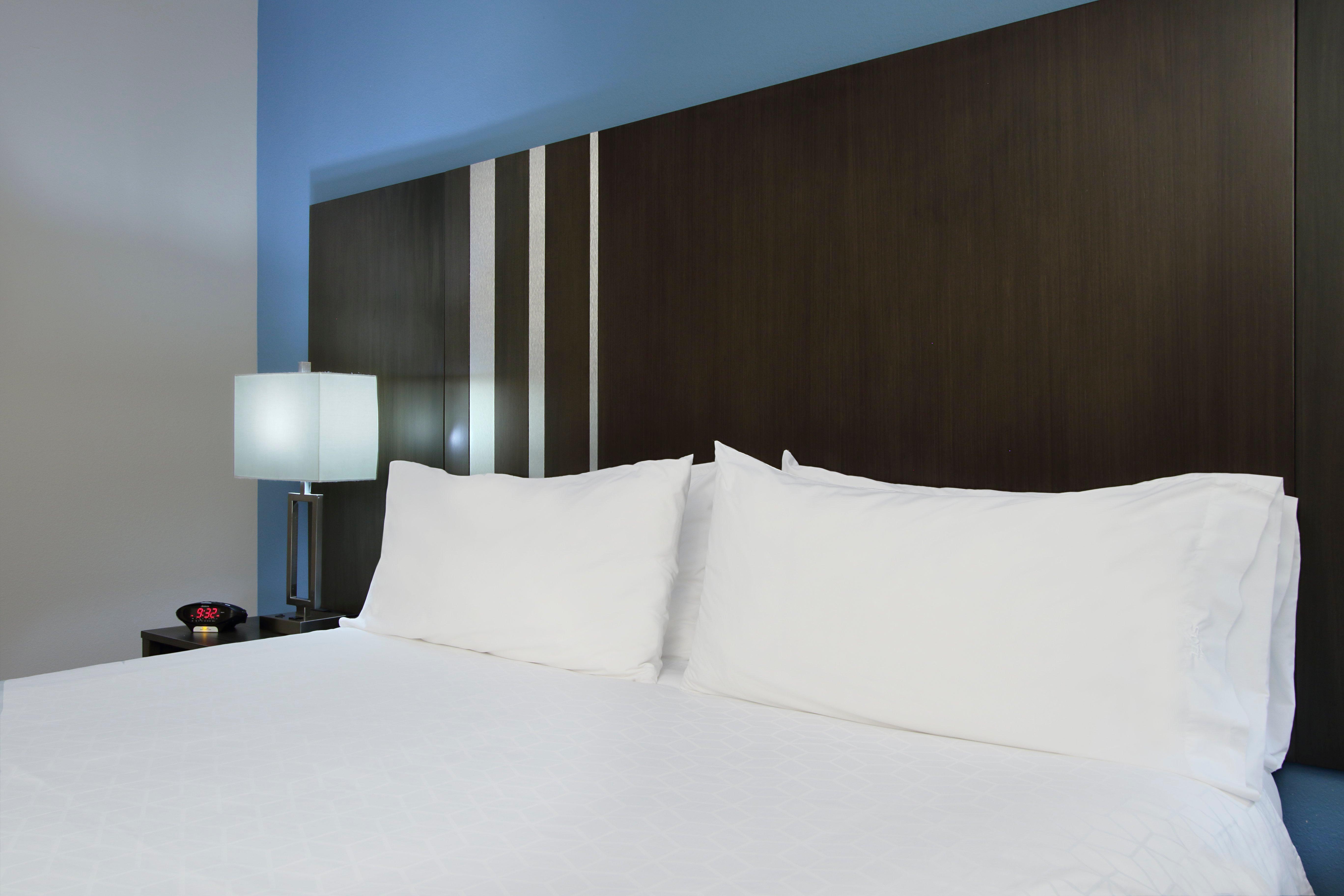 Holiday Inn Express And Suites Houston North - Iah Area By Ihg Eksteriør bilde