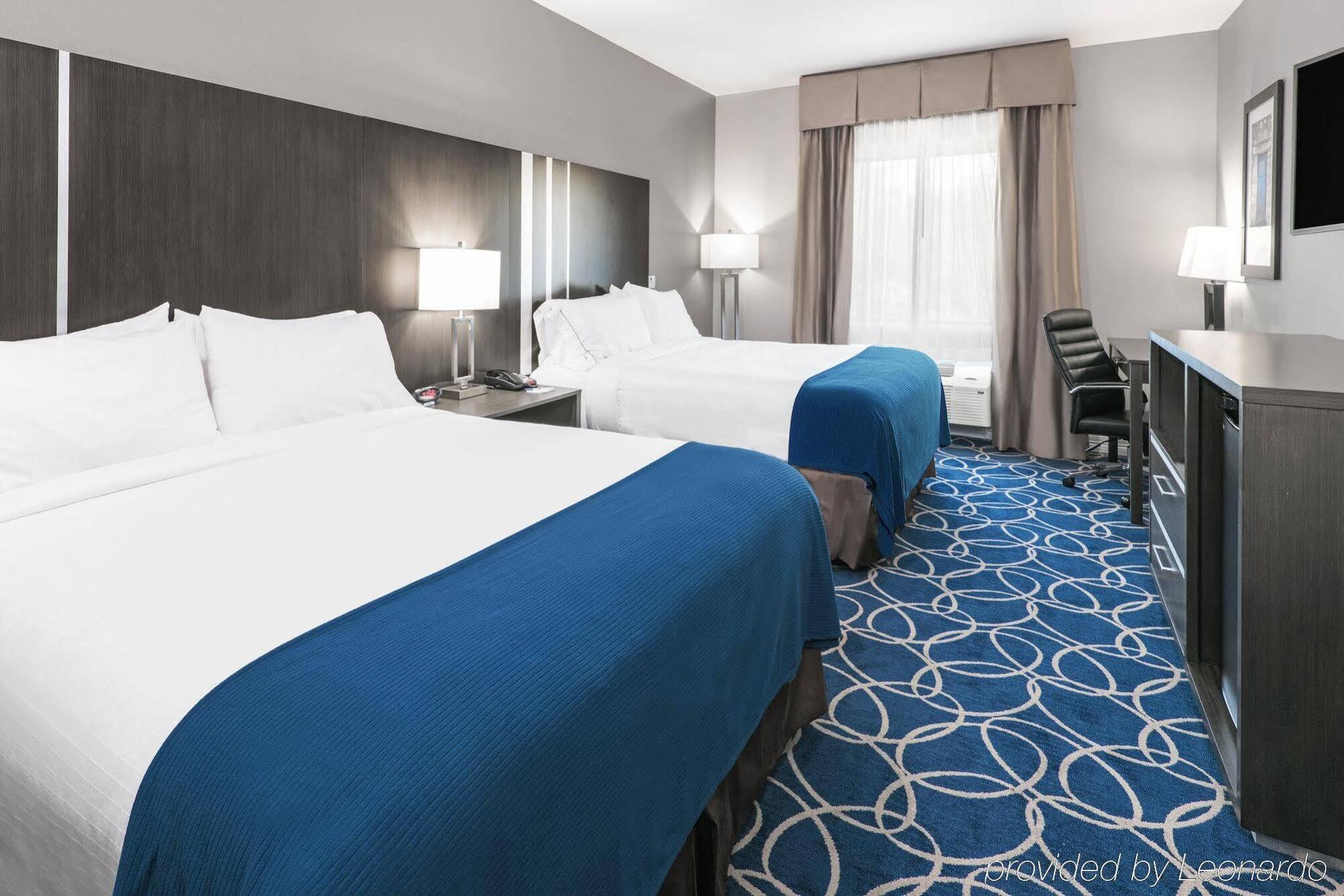 Holiday Inn Express And Suites Houston North - Iah Area By Ihg Eksteriør bilde